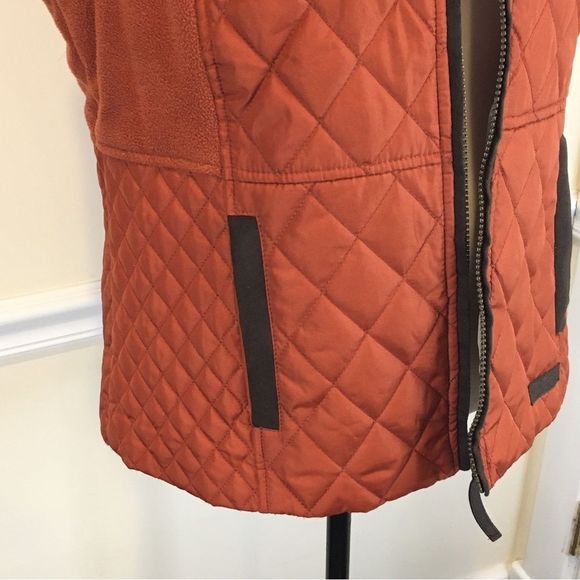 G.H. BASS Burned Orange Diamond Quilted Full Zip Vest w Hand Pockets Sz Large